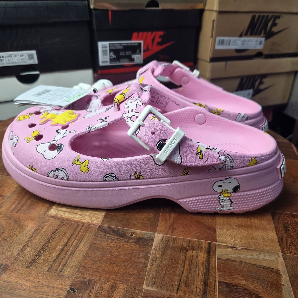 CROCS PEANUTS PINK MARY JANE CLOG Snoopy Woodstock NWT M/7 W/9 - Picture 6 of 8
